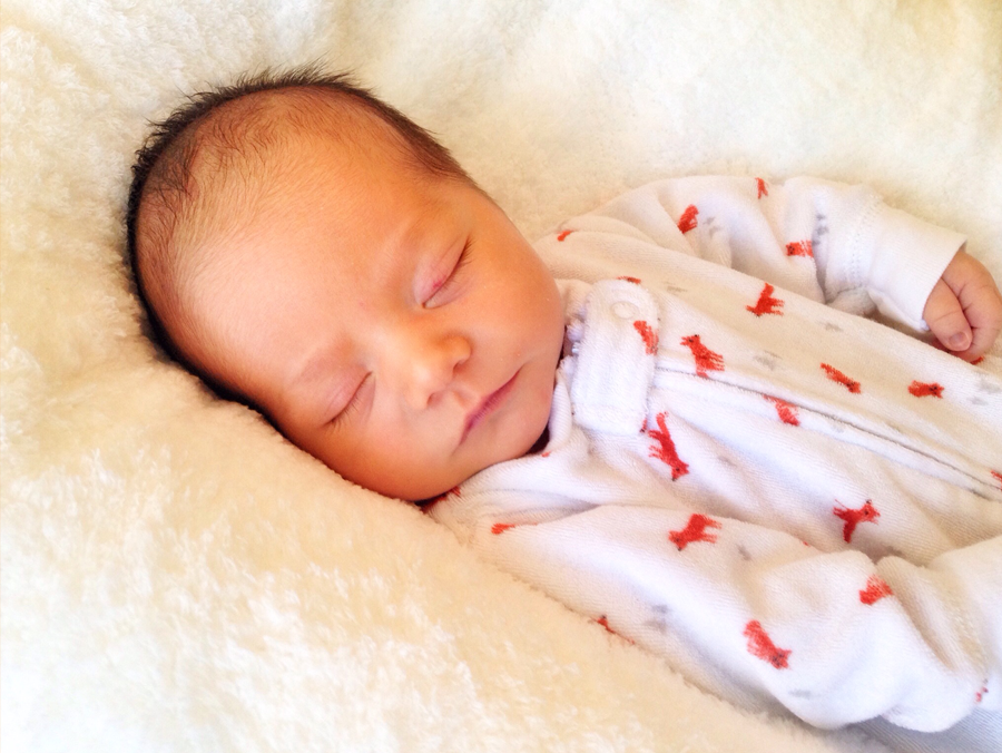 http://www.athomewithnatalie.com/wp-content/uploads/2015/10/Asher-Birth-Story-ATHOMEWITHNATALIE01.png