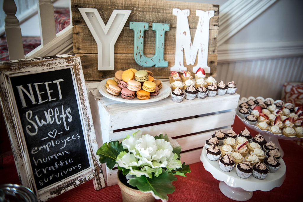 View More: http://christinemasonphotography.pass.us/fashionandcompassion-porch-party-1