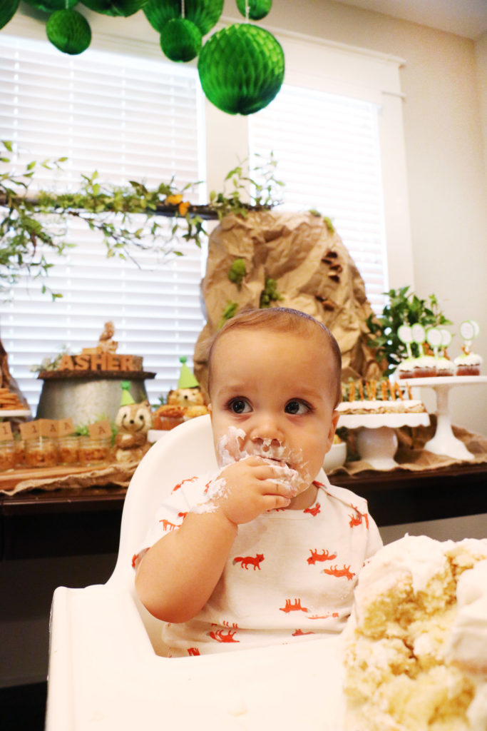 asher-woodland-themed-first-birthday-cake-time-4