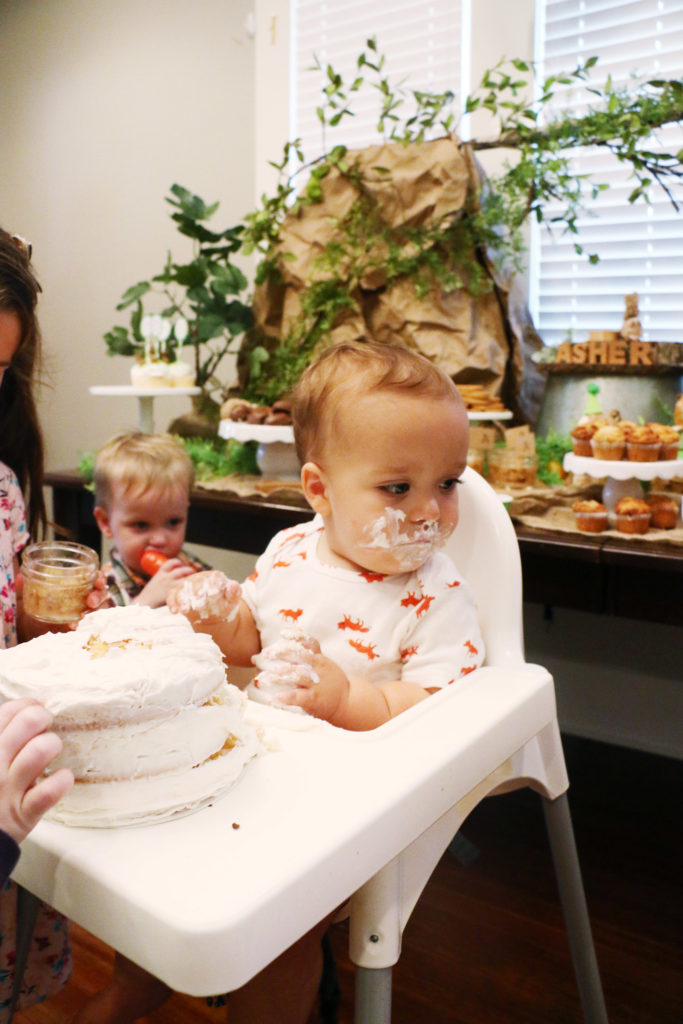 asher-woodland-themed-first-birthday-cake-time2